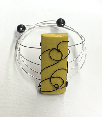 BRACELET DESSIN SUR BOIS JAUNE 