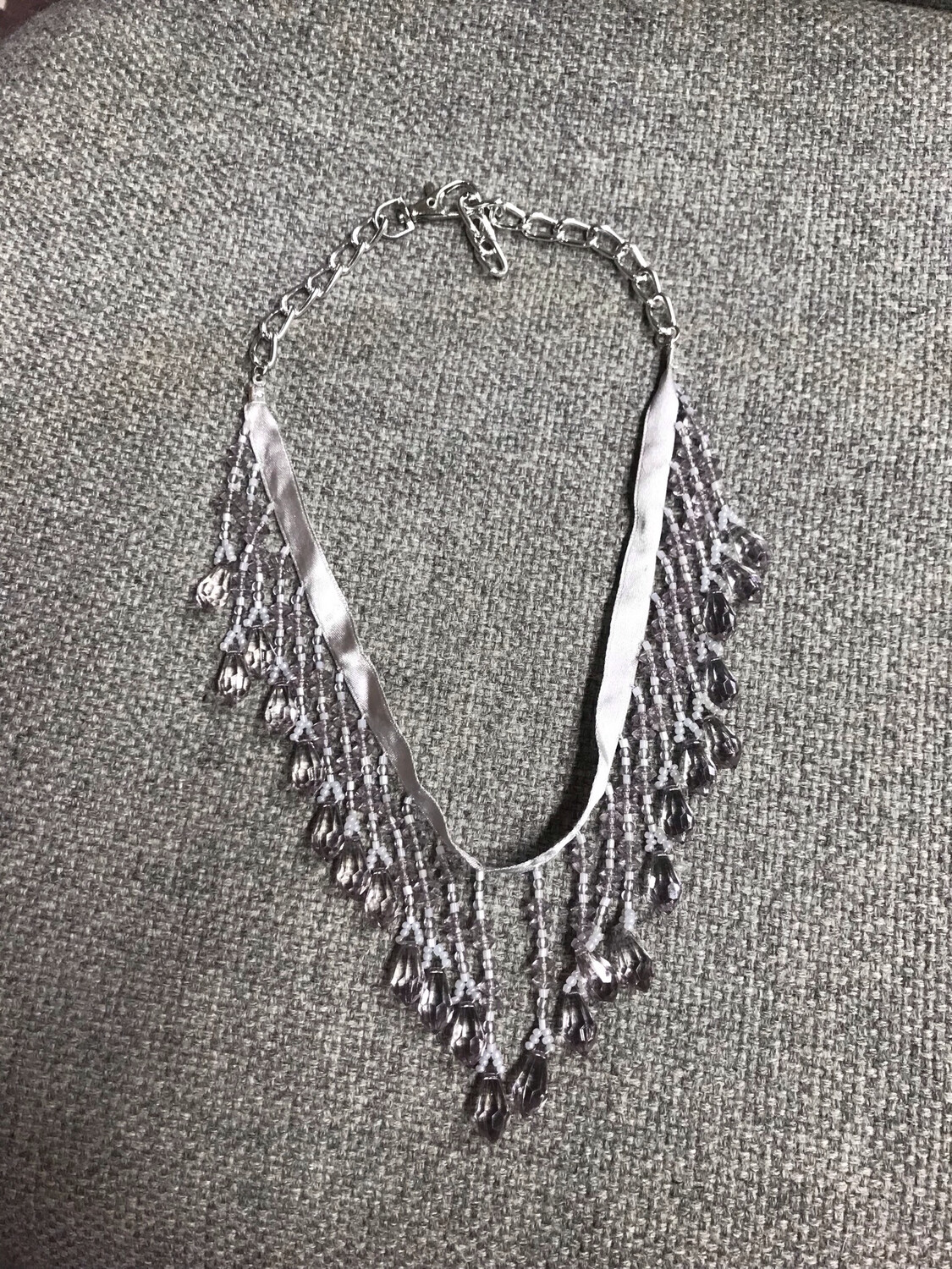 COLLIER RUBAN DE GLACE