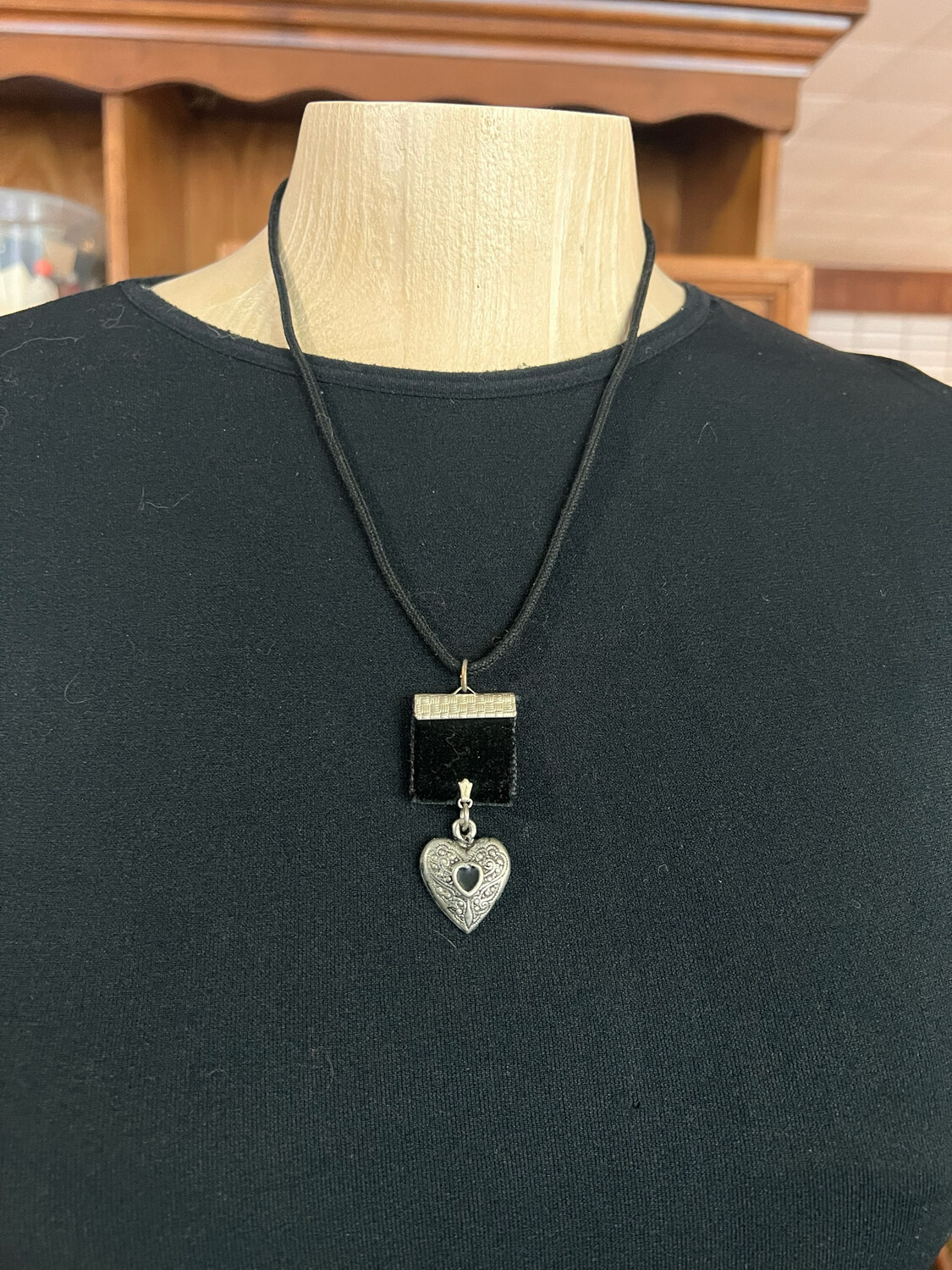 COLLIER CŒUR DE VELOURS