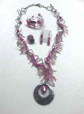 ENSEMBLE 4 BIJOUX RUBAN ROSE