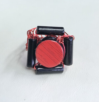BAGUE ROUGE MAO
