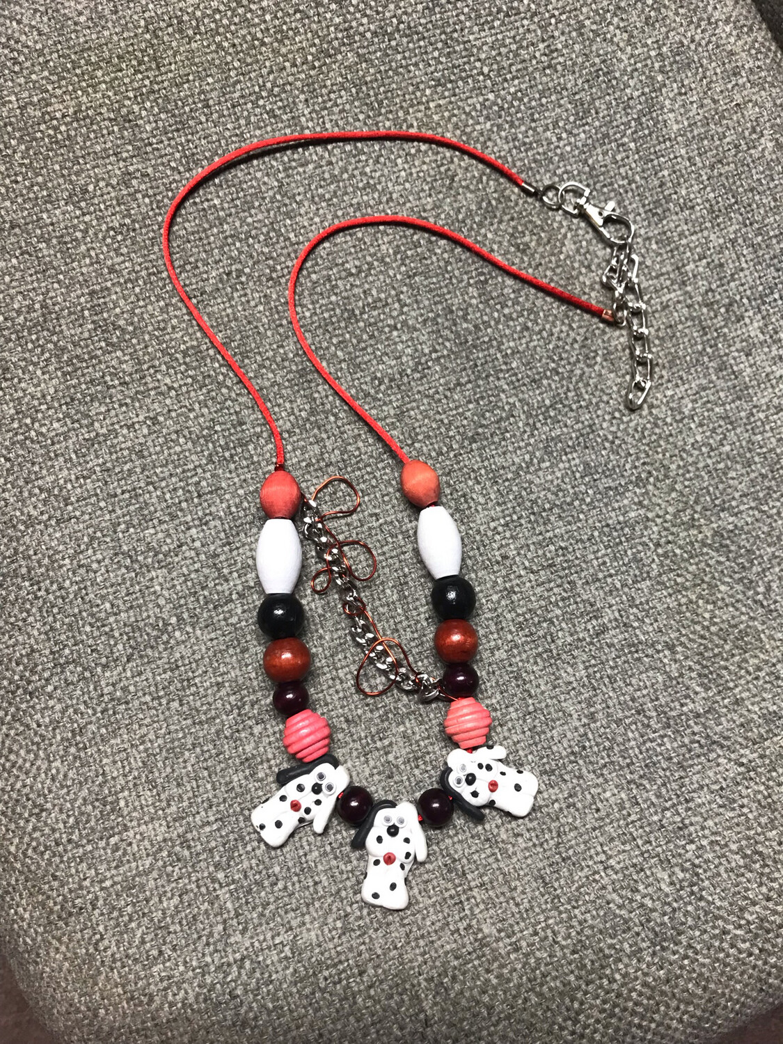 COLLIER LES DALMATIENS