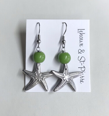 BOUCLES D’OREILLES VERT ÉTOILÉ 