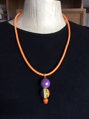 COLLIER ORANGE NÉON 