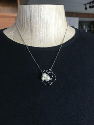 COLLIER FLEUR DE PERLES