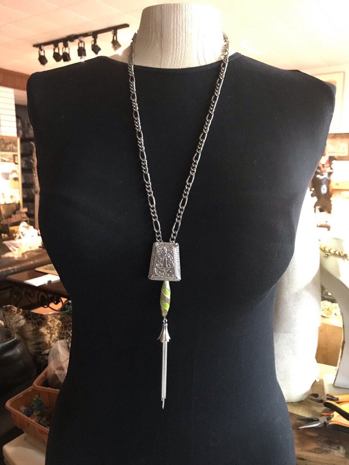 COLLIER PENDENTIF INSPIRÉ