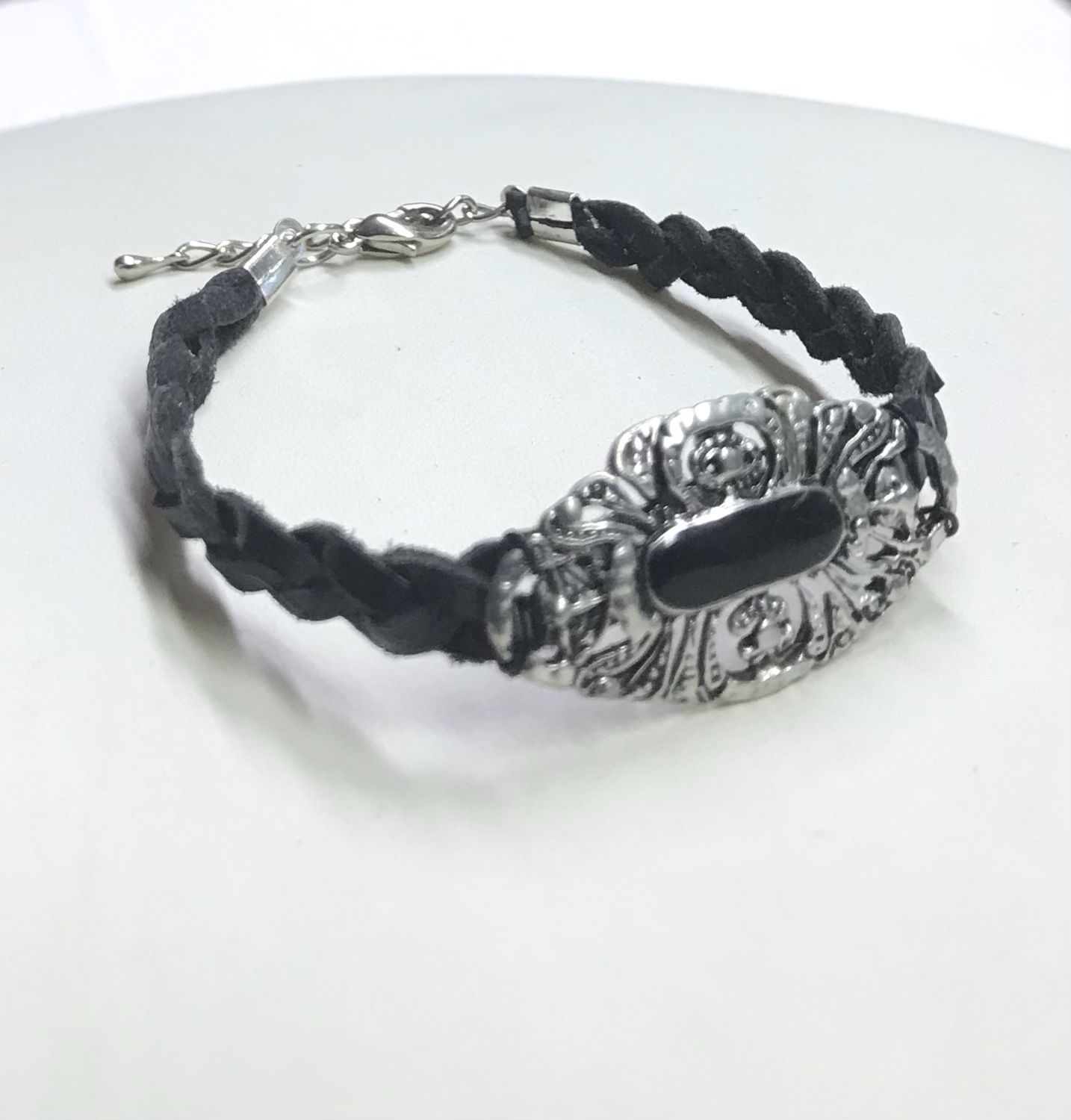 BRACELET TRESSÉ NOIR MÉTALLIQUE 