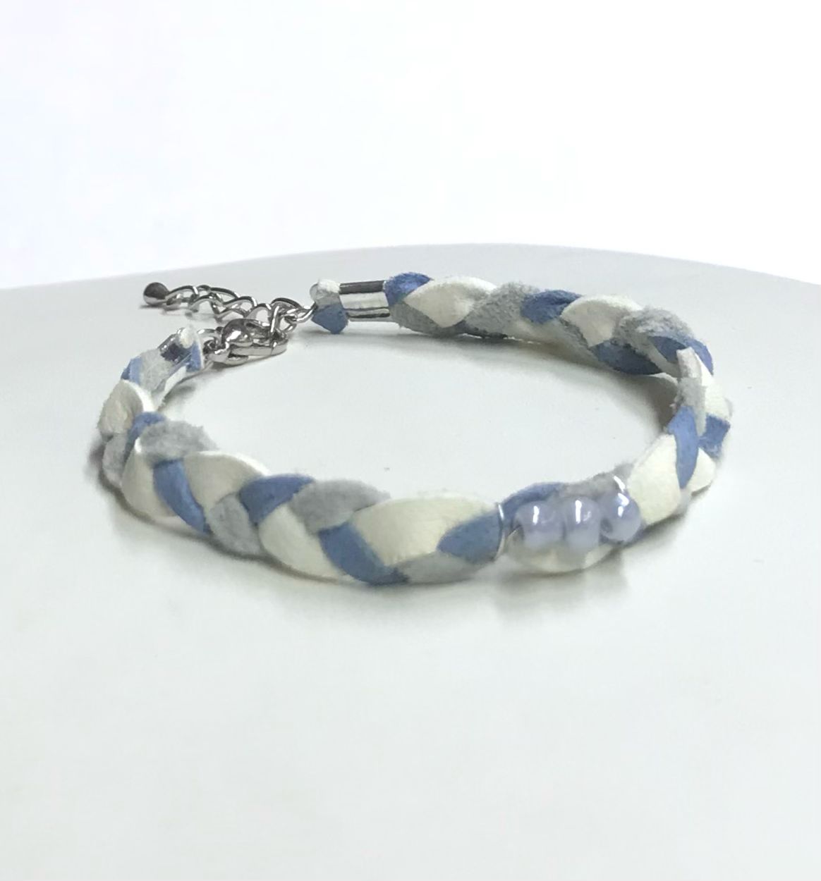 BRACELET TRESSÉ BLEU CIEL DE VERRE