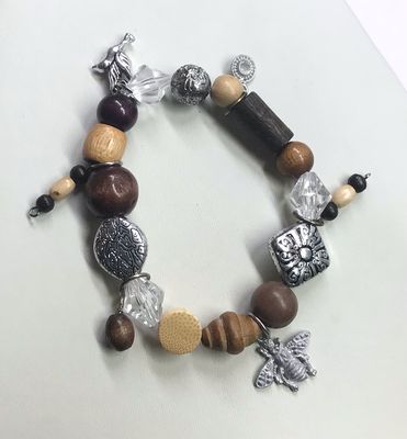 BRACELET BOIS CHARMS