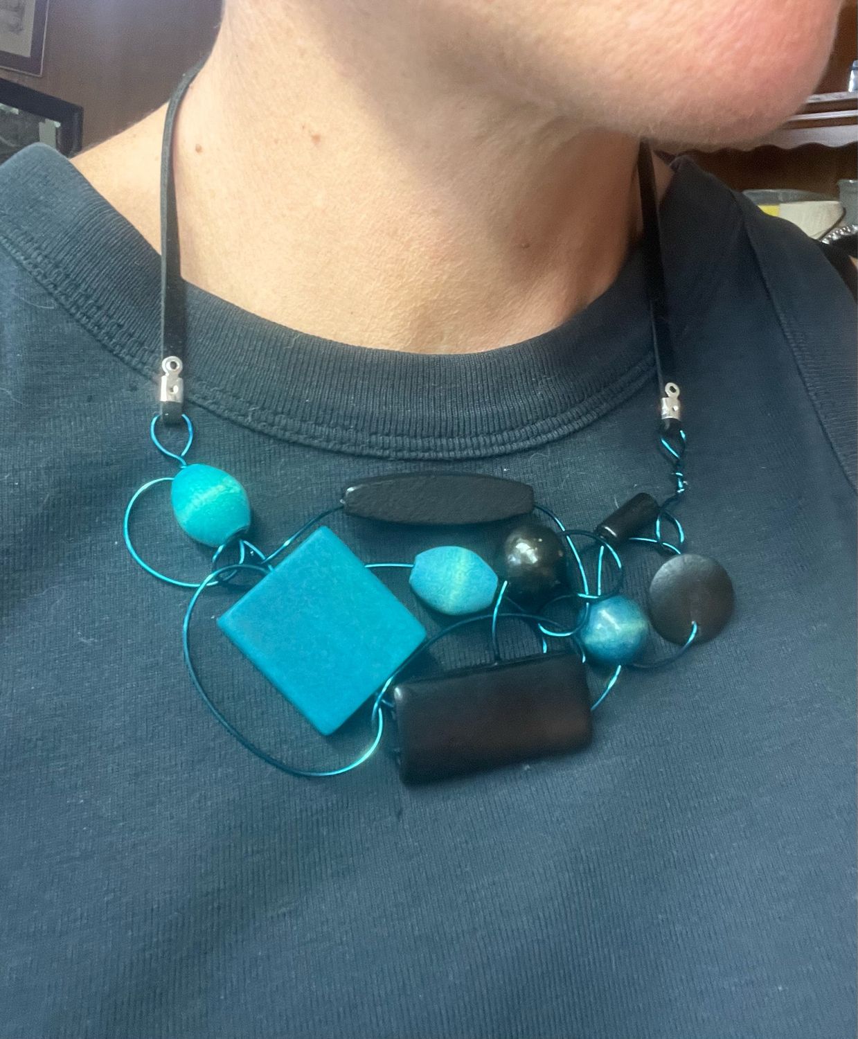 COLLIER BOIS D’ARCHITECTURE TURQUOISE