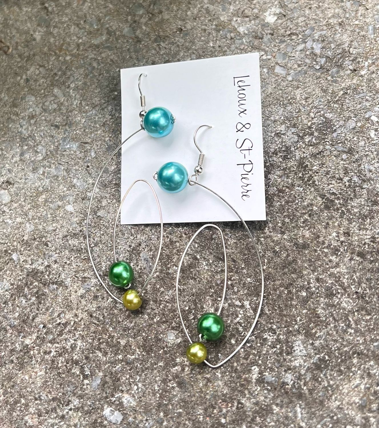 BOUCLES D’OREILLES JEUNE FILLE À LA PERLE MIX AQUA