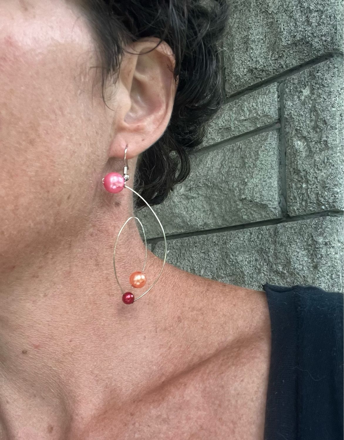 BOUCLES D’OREILLES JEUNE FILLE À LA PERLE MIX ROSÉ