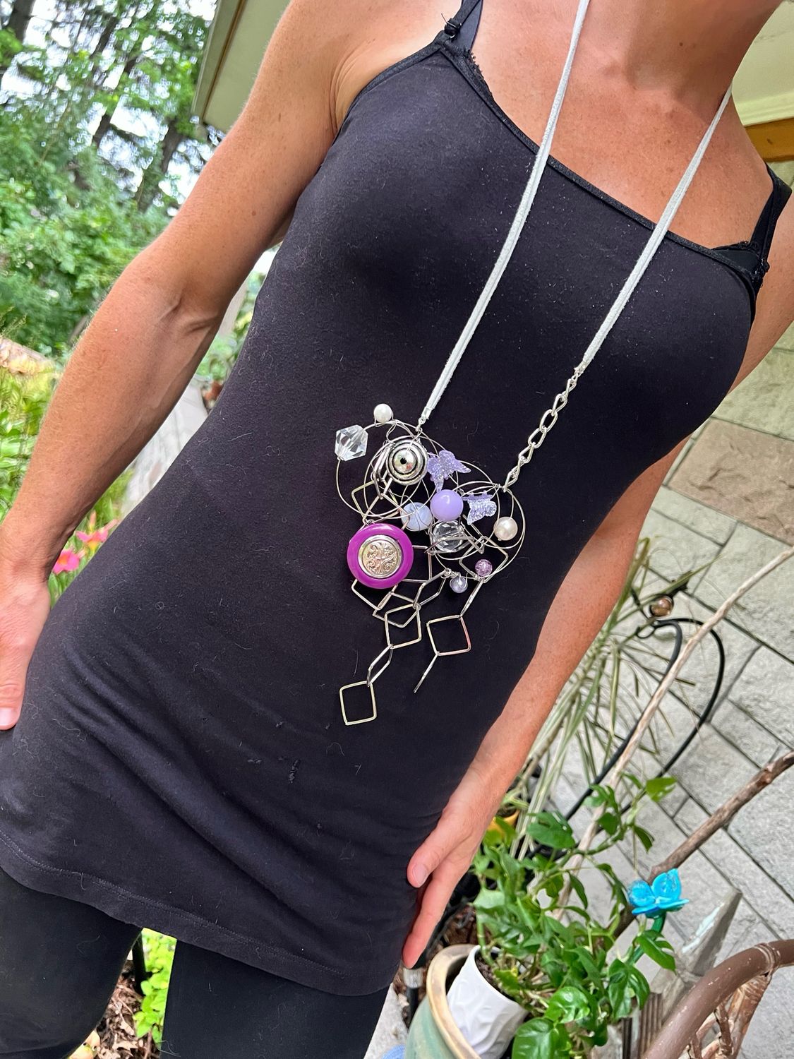 COLLIER LILAS FANTAISIE