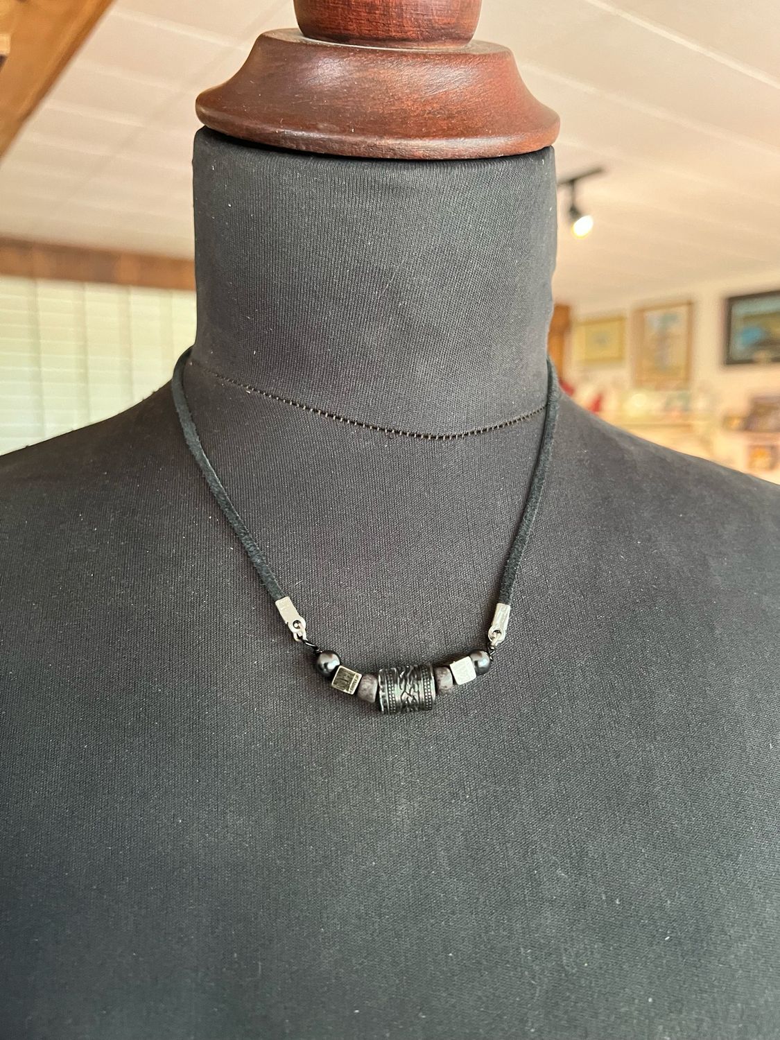 COLLIER CARRÉ CHARCOAL
