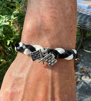 BRACELET DRAPEAU CHECKER NOIR ET BLANC 