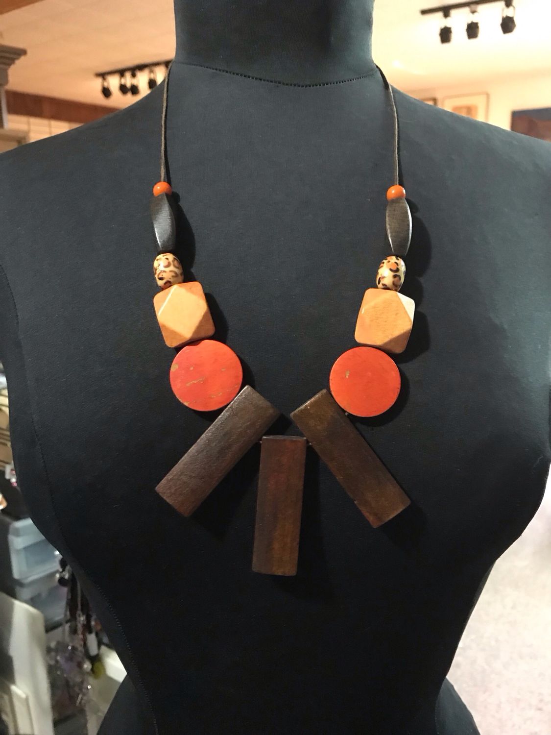 COLLIER BOIS D’INSPIRATION ORANGE