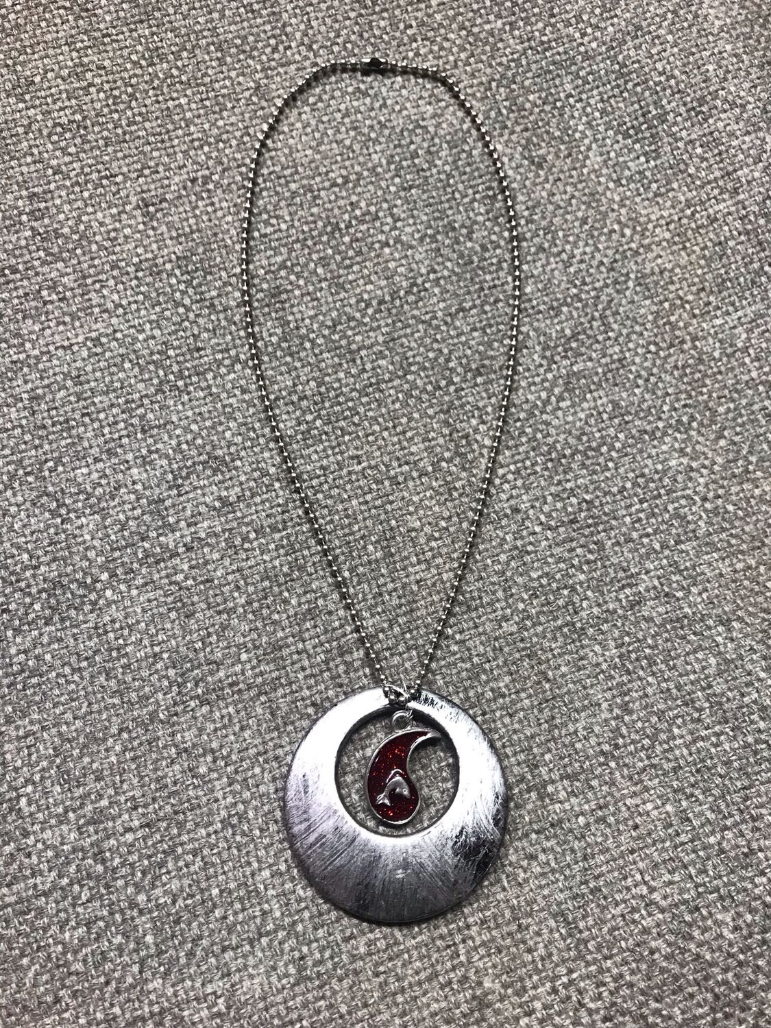 COLLIER DAUPHIN ROUGE