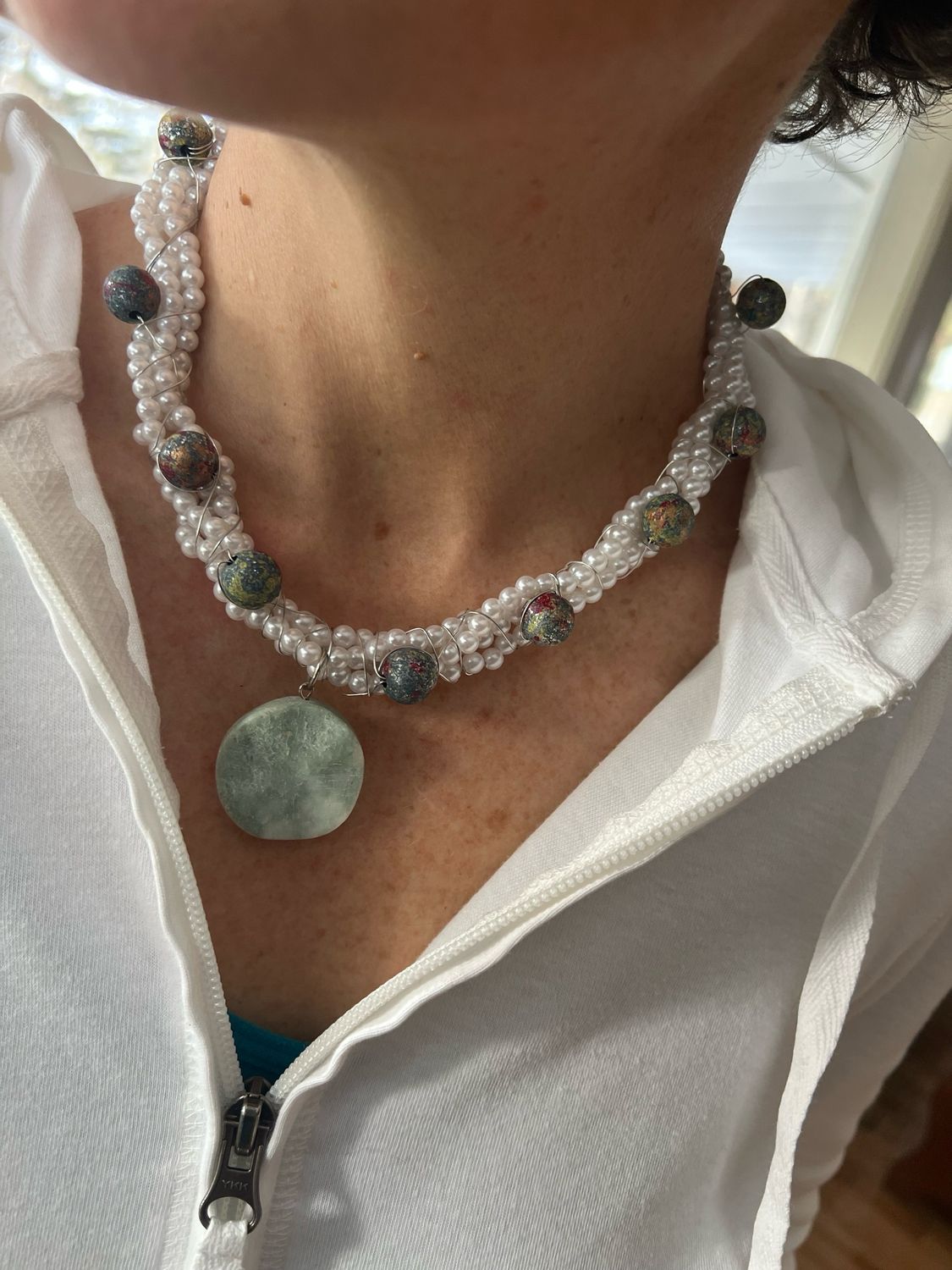 COLLIER CHEMIN DE PERLES ET PIERRE AVENTURINE