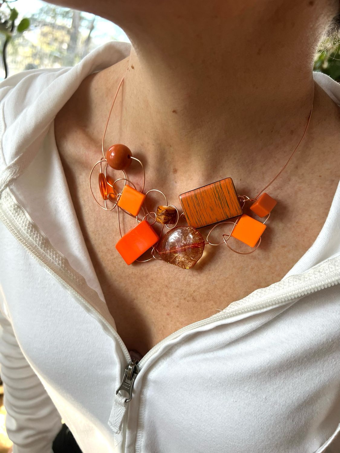 COLLIER PIÈCES D’ARCHITECTURE ORANGE 