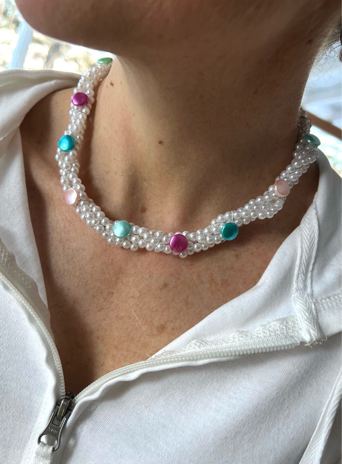 COLLIER CHEMIN DE PERLES PASTEL