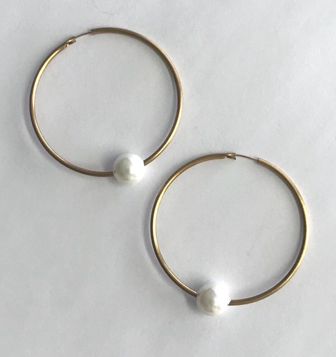 BOUCLES D’OREILLES ANNEAUX PERLES