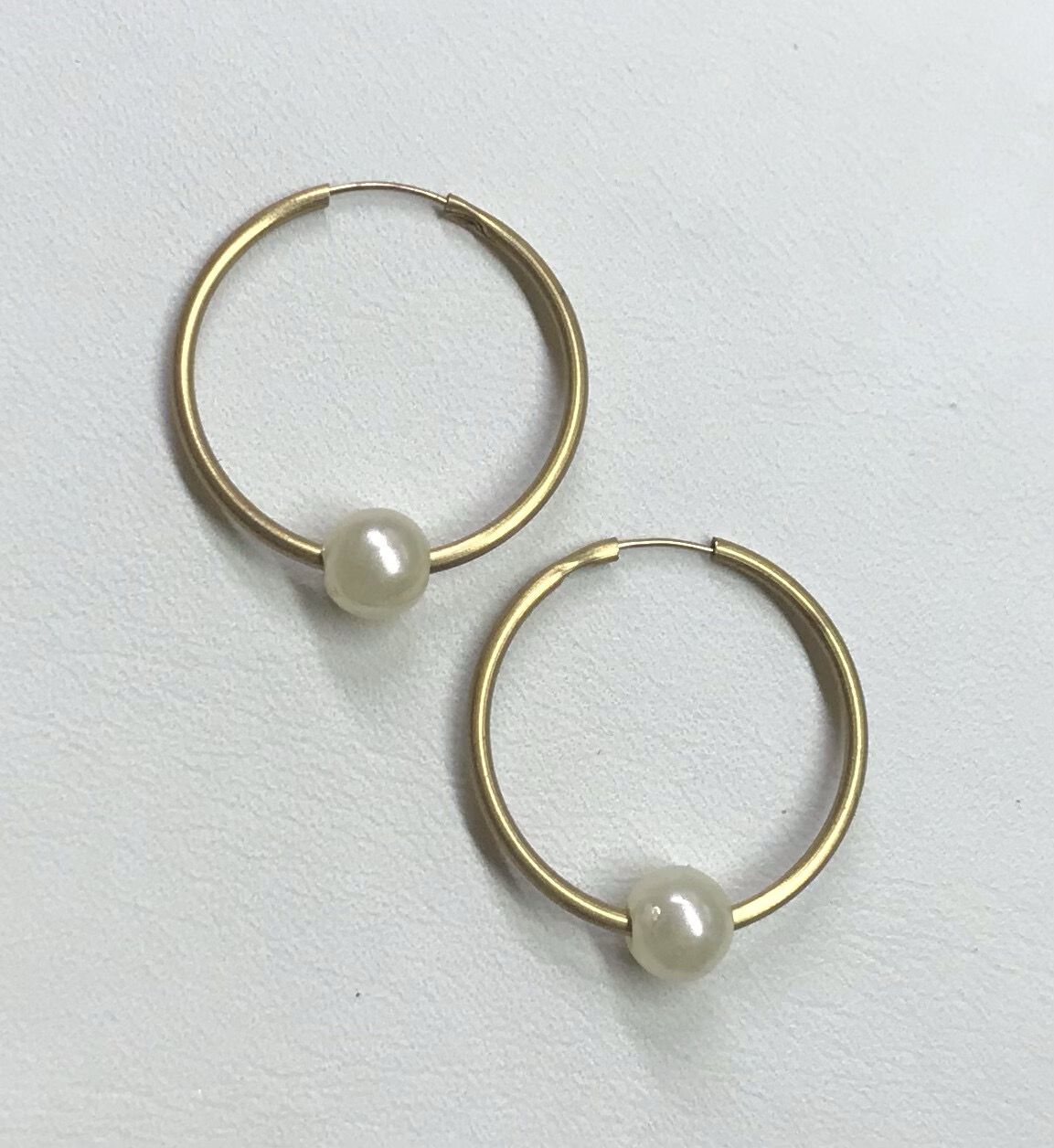 BOUCLES D’OREILLES ANNEAUX PERLES DÉLICATES