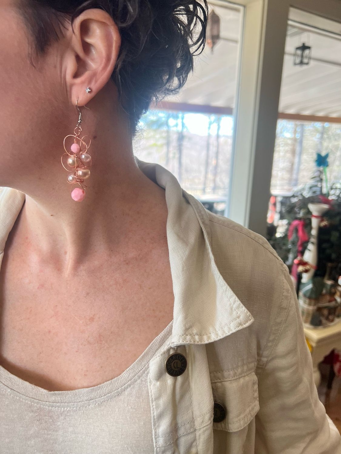 BOUCLES D’OREILLES DENTELLE FANTAISIE ROSE