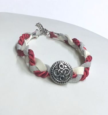 BRACELET ROUGE MÉTALLIQUE 
