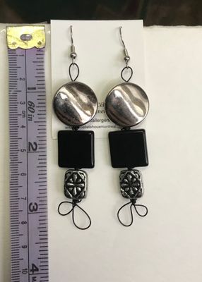 BOUCLES D’OREILLES CARRÉ  NOIR