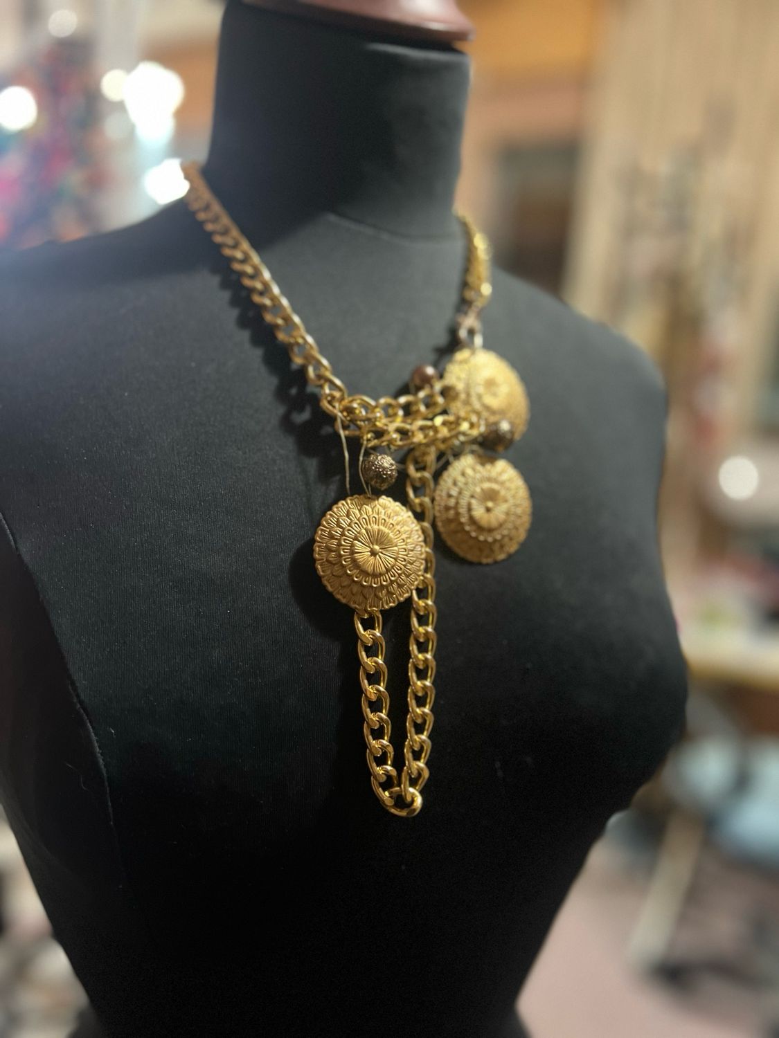 COLLIER PASTILLES D’OR