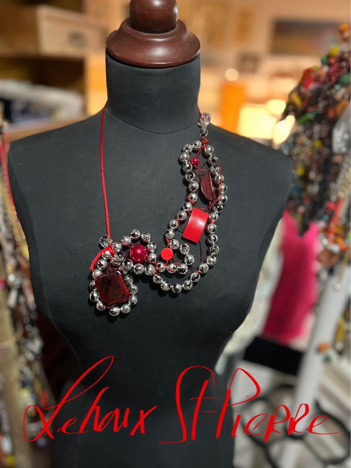 COLLIER ROUGE GRAPHIQUE 