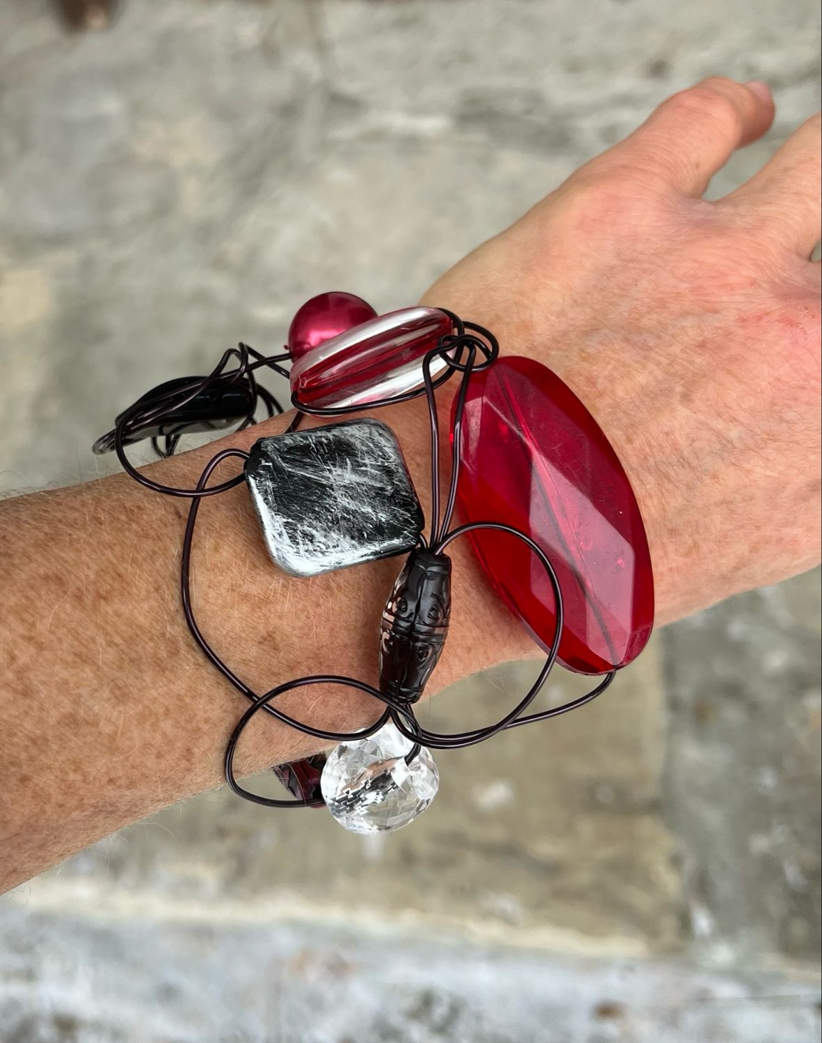 BRACELET D’ARCHITECTURE ROUGE 