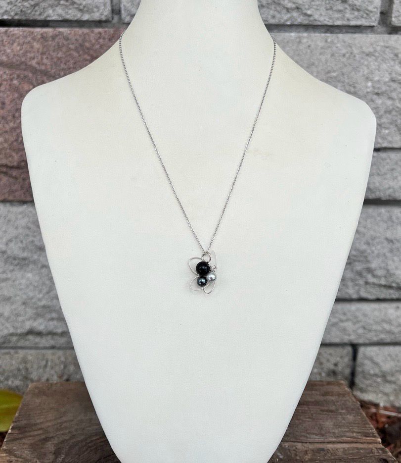 ENSEMBLE 2 BIJOUX FLEUR DE PERLES NOIR