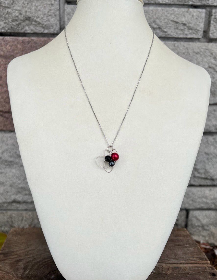 ENSEMBLE 2 BIJOUX FLEUR DE PERLES ROUGE