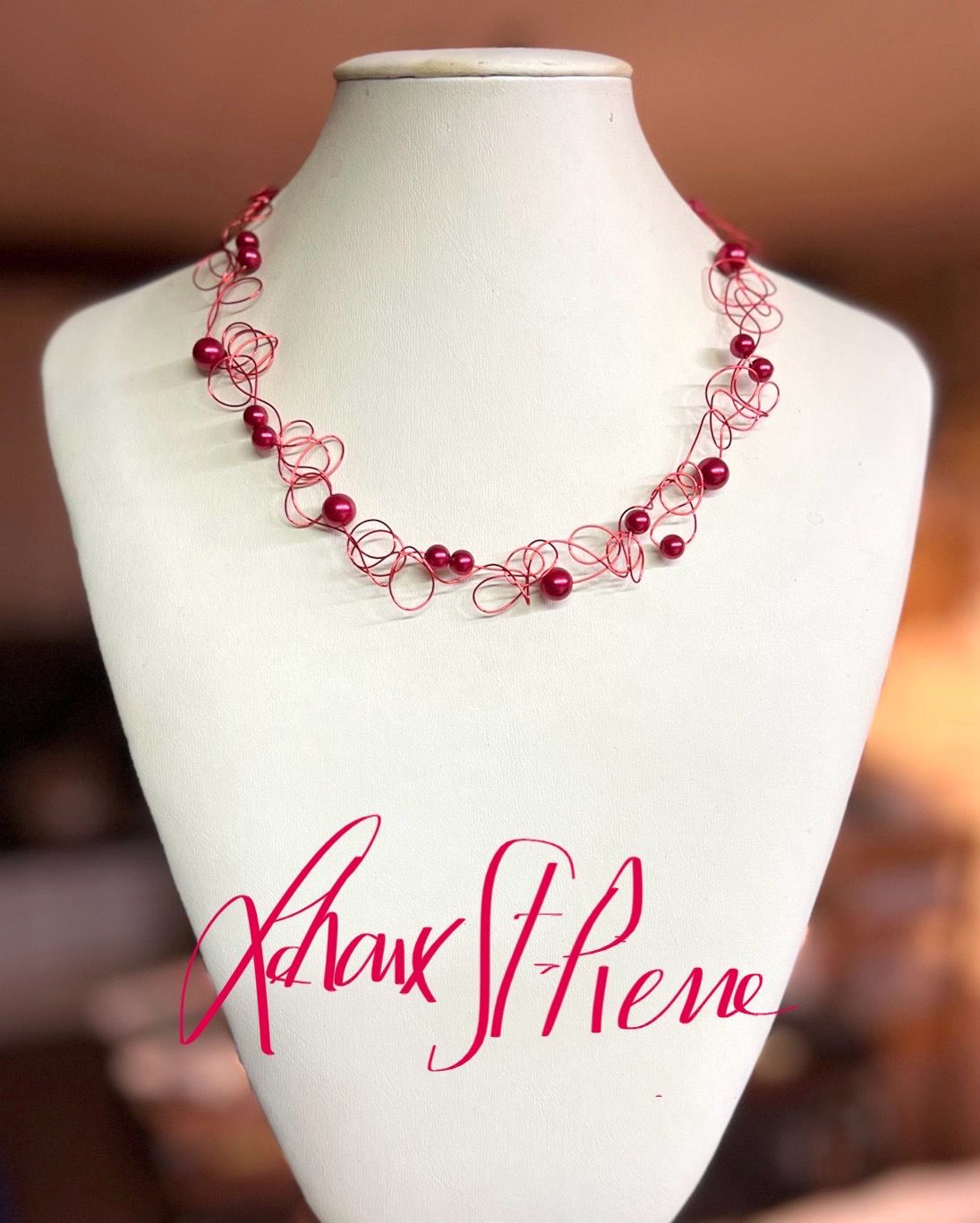 COLLIER DENTELLE PERLÉE ROUGE