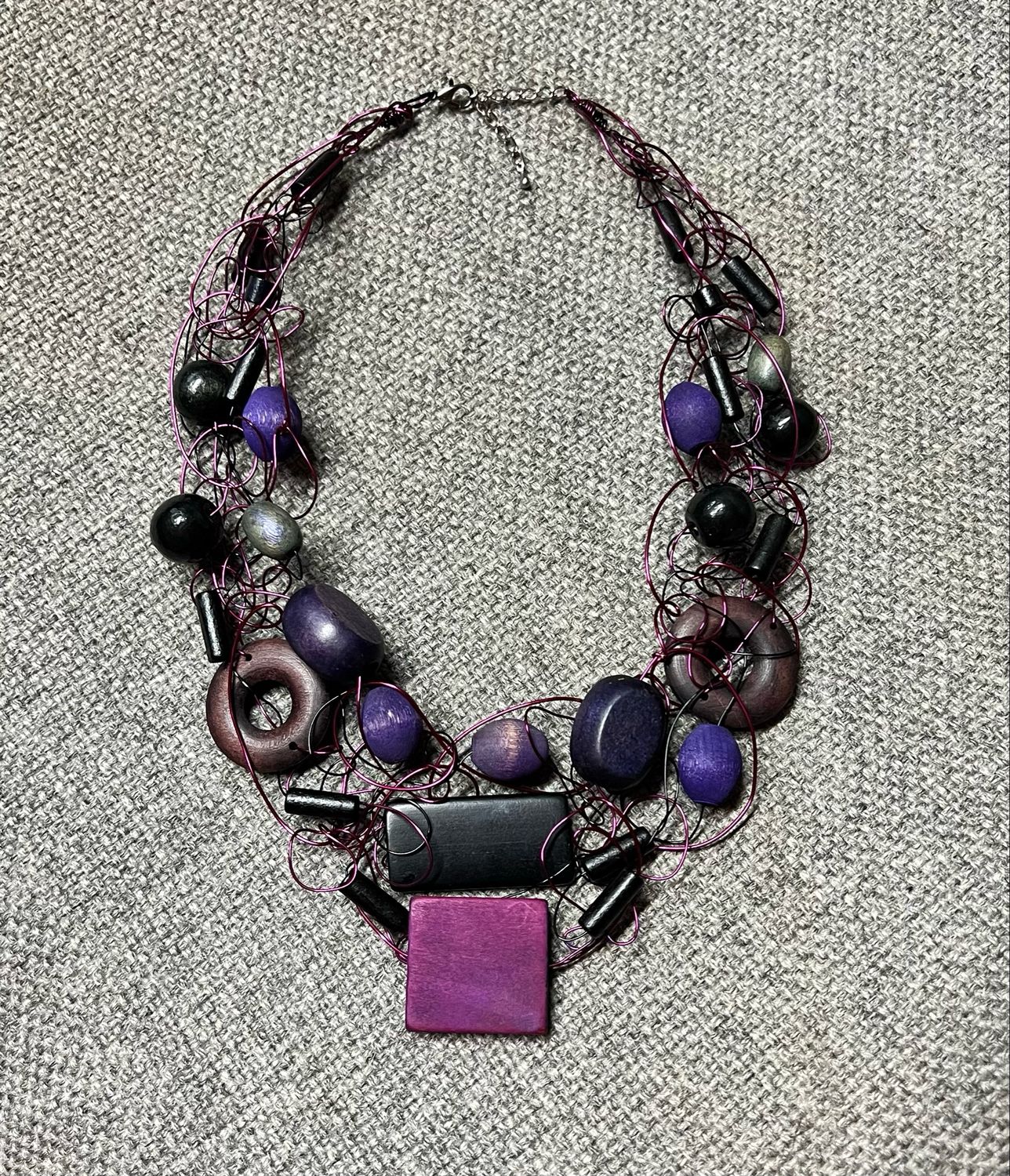 COLLIER ROYAL BOIS VIOLET 
