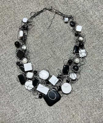 COLLER ROYAL NOIR ET BLANC