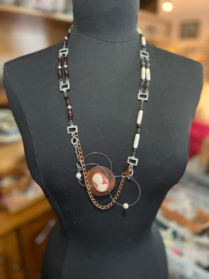 COLLIER CAMÉE À L’INFINI 