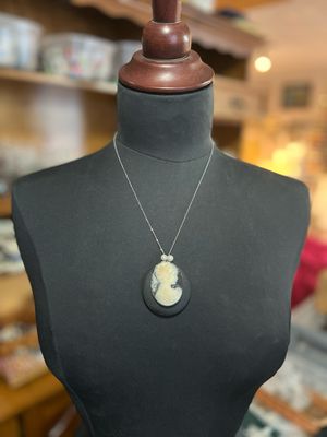 COLLIER CAMÉE COLLIER CAMÉE