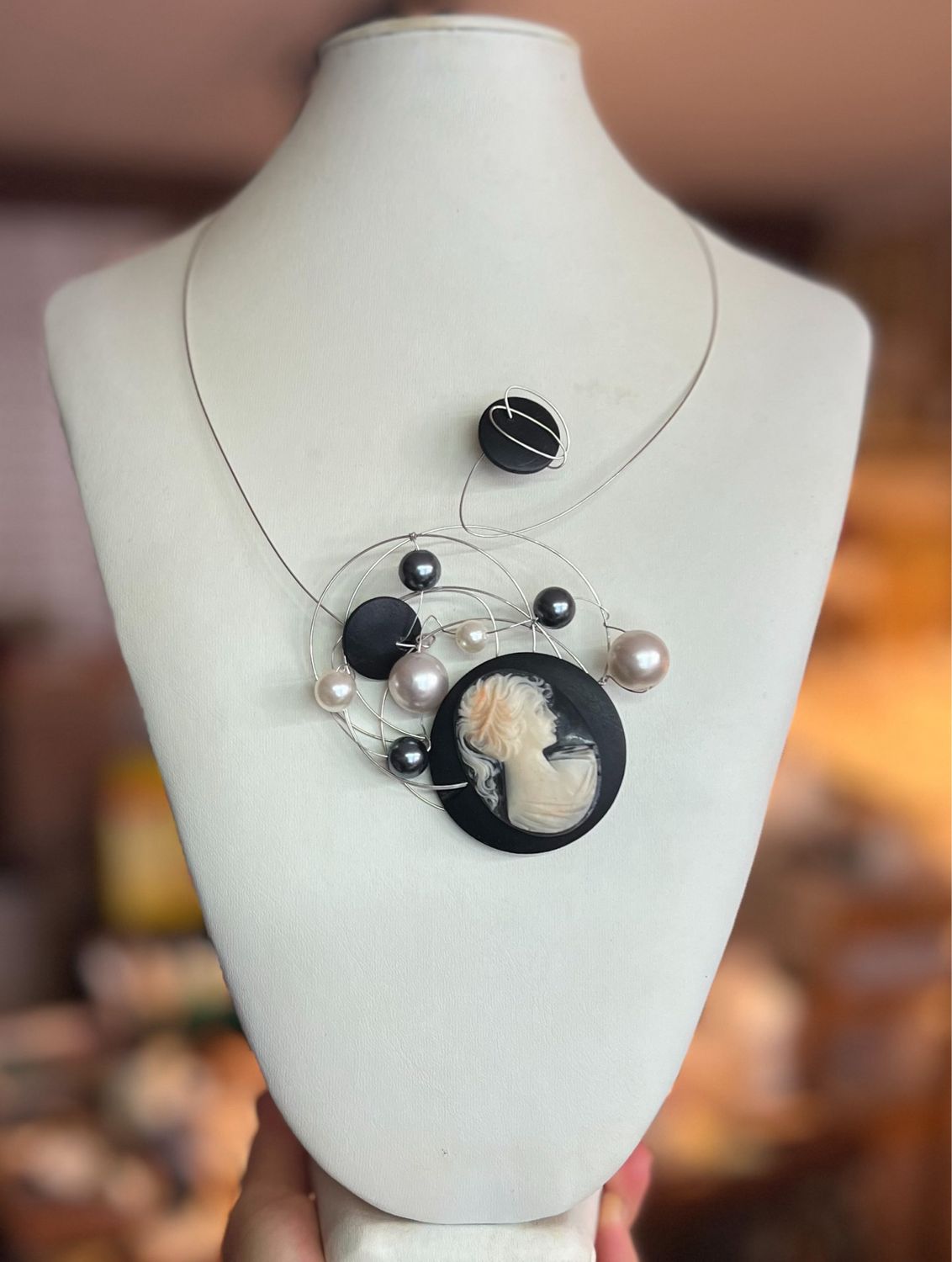 COLLIER L’UNIVERS CAMÉE 