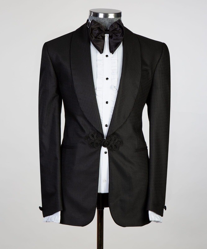 Black Tuxedo III