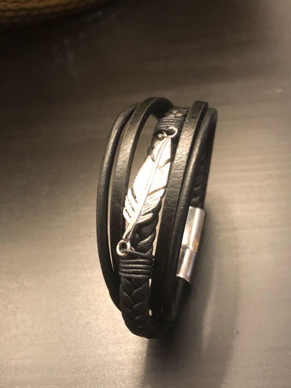Bracelet en Cuir avec Plume argent