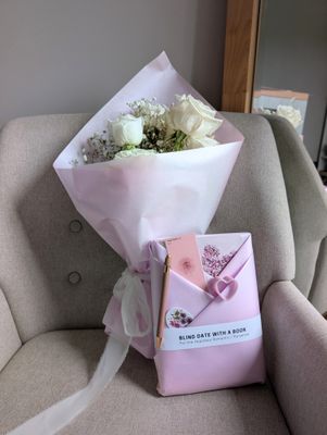 Blooms &amp; Blind Date with a Book Bundle