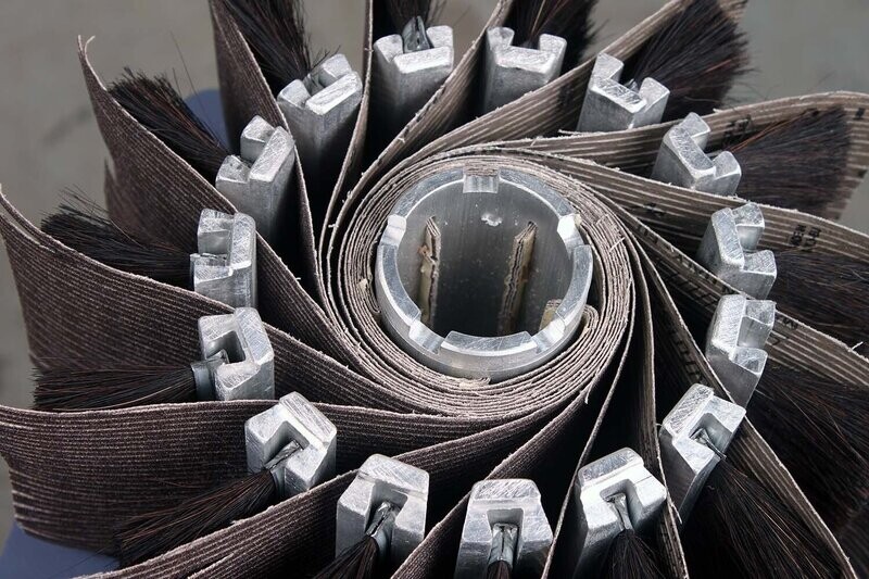 B-12 Brush Head Abrasive Loadings Sand-Rite