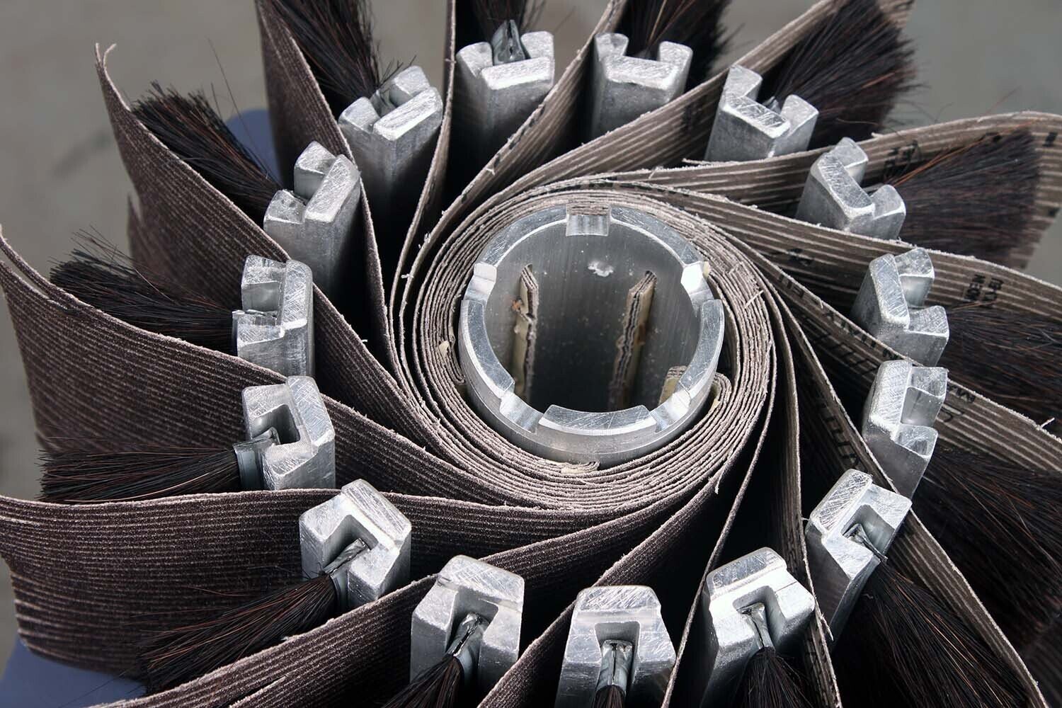 B-12 Brush Head Abrasive Loadings Sand-Rite B-12 Brush Head Abrasive Loadings Sand-Rite