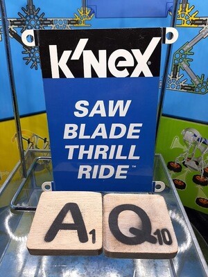 K'nex (Gebruikt) | SawBlade Thrill Ride (50085) | Kartonnen afbeelding | Decoratie | K'NEX | Dubbelzijdig Graphic Panel