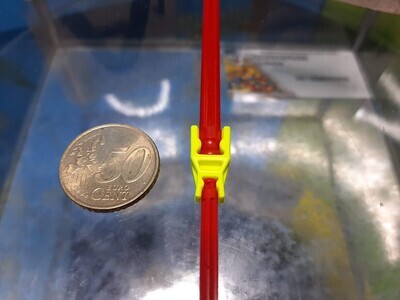 Reducer clips