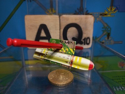 K'nex (Gebruikt) | Graphic | Kartonnen afbeelding | Bom | Groen | Geel | Missile Bomb Green - Yellow