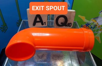 K'nex (Gebruikt) | 99073 | Buis met bocht | Uitgangstuit  | Oranje | Big Air Ball Tower | K'NEX Exit spout for Big Air Ball Tower