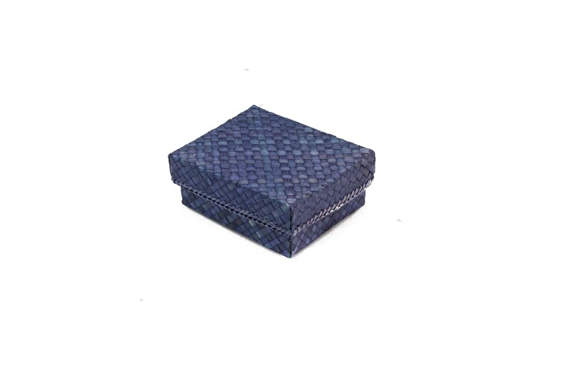 Mengkuang Box with Tulang Belut